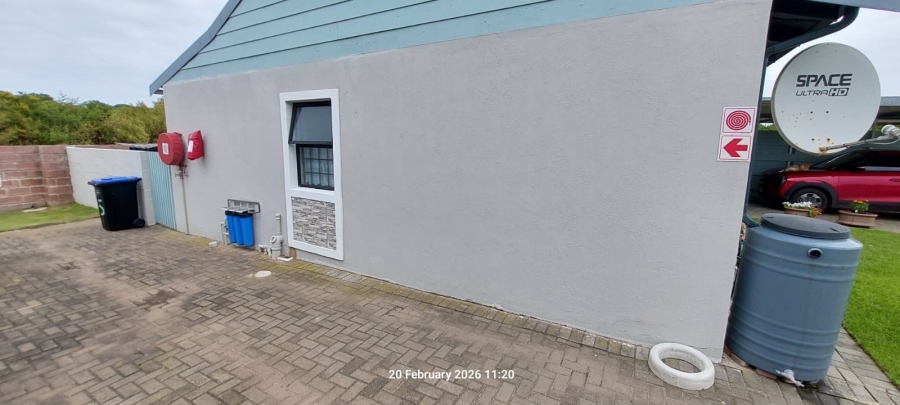 3 Bedroom Property for Sale in Paradise Beach Eastern Cape